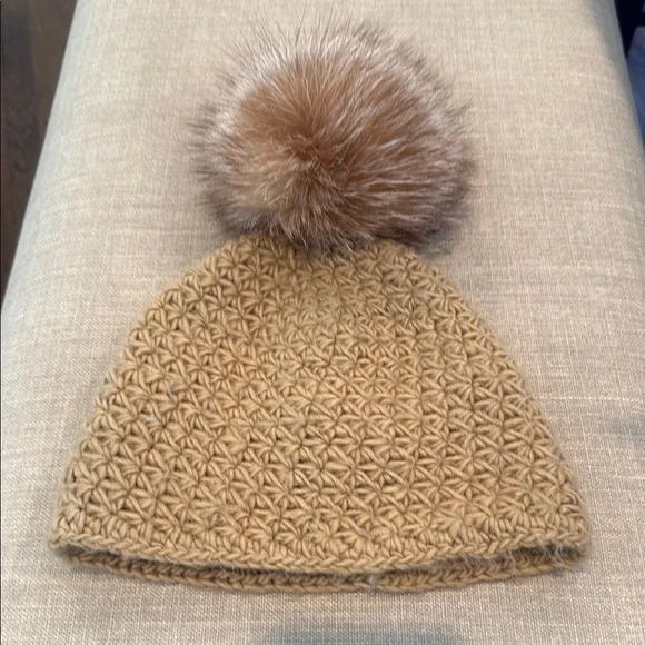 Saks Fifth Avenue Tan Knit Beanie with Fox Fur Pom - Picture 1 of 2